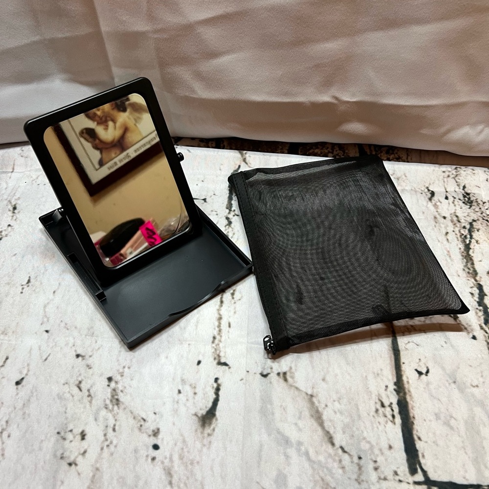 Black VINTAGE MARY KAY MIRROR Stand with‎ Folding Design